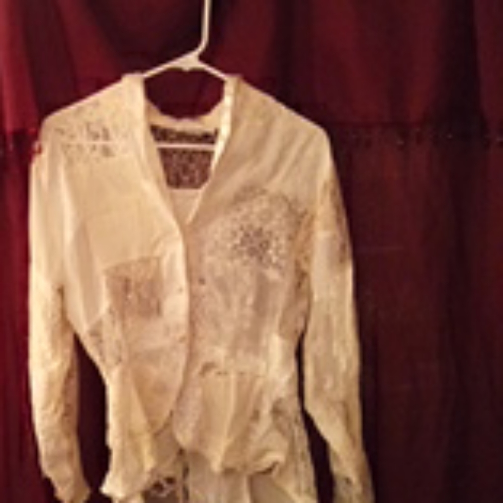 Dangerous Threads/ Nashville TN blouse